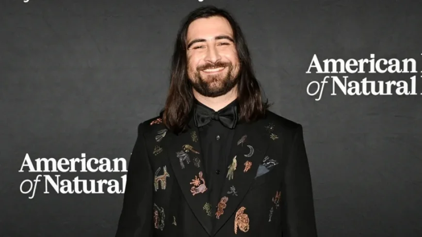 Noah Kahan Unveils New Album ‘The Great Divide’