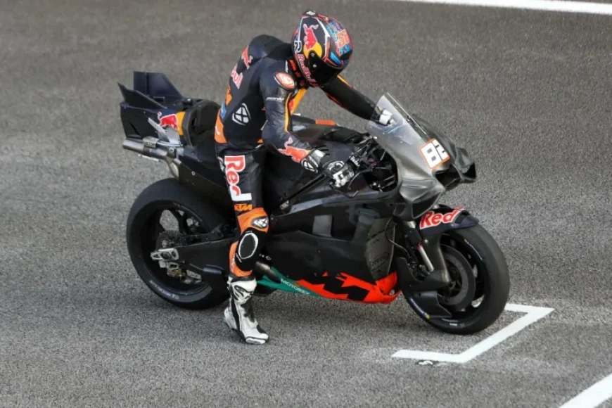 Mika Kallio Sparks Frenzy Testing 850cc Engine at MotoGP Sepang Shakedown