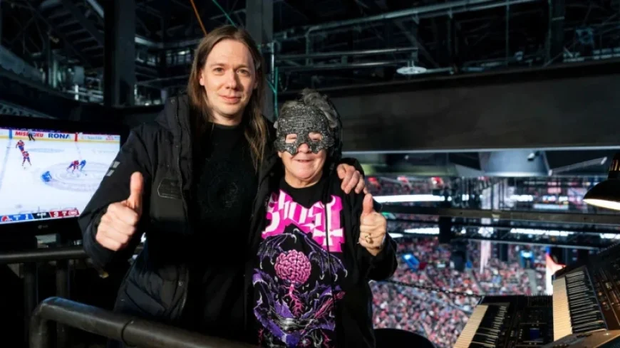 Ghost’s Tobias Forge Visits Organist Booth at Habs Game