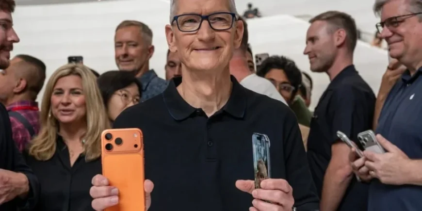 Apple’s Impressive Q1 Earnings Highlight AI Challenges