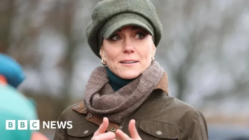 Catherine Leads Wellbeing Walk in Peak District