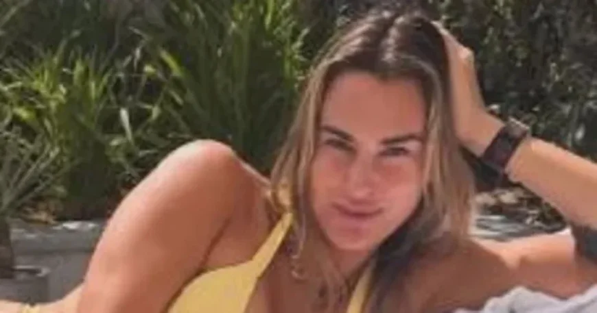Australian Open Finalist Flaunts Figure, Shares Romance with Older Partner
