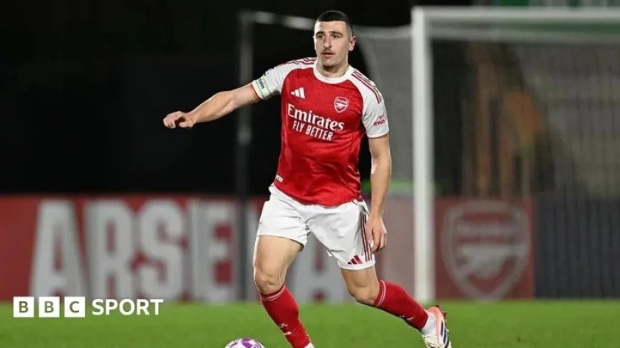 Grimsby Acquires Albanian International Maldini Kacurri from Arsenal