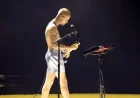 Justin Bieber Stuns Grammy Audience with Underwear Performance