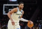 Giannis Antetokounmpo Sweepstakes Narrows to a Three-Team Contest