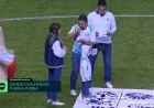 Marriage Proposal Captivates Crowd During Cruz Azul vs. Chivas Match