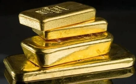 Gold Future slumps as Gold Price Today turns volatile after January surge