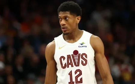 Cleveland Trades De’Andre Hunter to Sacramento for Ellis, Schroder