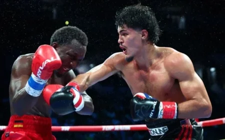 Xander Zayas Clinches Unified Titles in Narrow Victory Over Abass Baraou