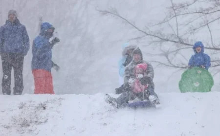 Charlotte Schools Close Monday Due to Snowfall