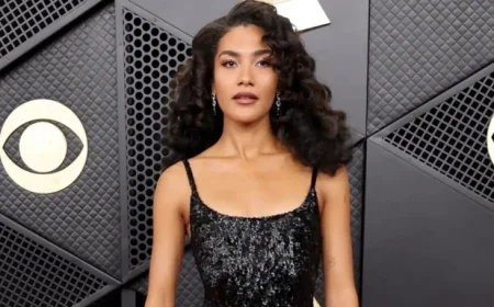 Olivia Dean Revives 2010s High-Low Dress Trend at 2026 Grammys