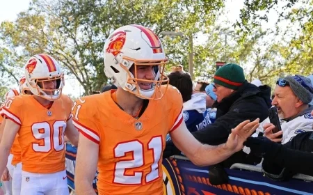 Lightning Don Bucs Uniforms, Bruins Sport Patriots Gear for Outdoor Game