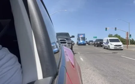 Driver Films Tesla Semi Speeding Through Public Traffic: ‘Exciting Times’