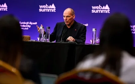 Varoufakis Claims Capitalism’s End Goes Unnoticed