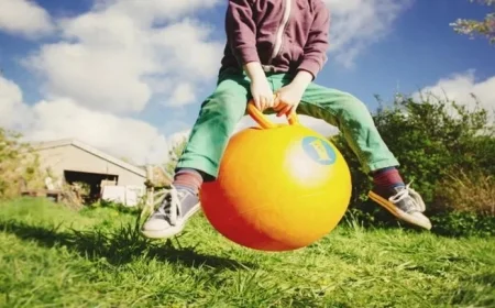 BTC Surges to $79,000; HOOD, COIN, MSTR Still Lagging