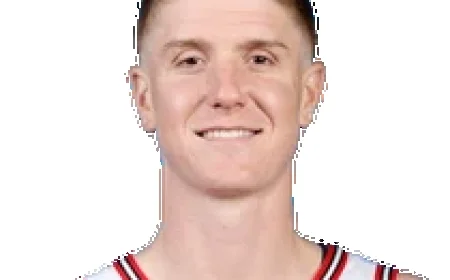 Kevin Huerter’s Back Injury Casts Doubt on Tuesday Game