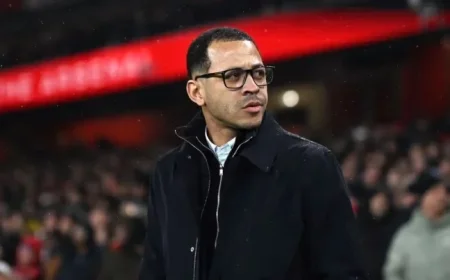 Liam Rosenior’s Fiery Four-Word Rebuke to Arsenal Captured on Camera