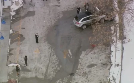 Two Shot at Near West Side White Castle; One Found Dead in Car