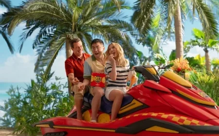 Bowen Yang Praises Jon Hamm, Scarlett Johansson as Showbiz’s Hardest Workers