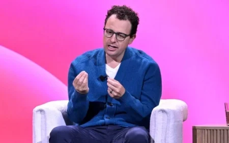 Anthropic’s Update Strikes Legal-Software Stocks