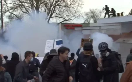 Judge Limits Federal Agents’ Use of Tear Gas, Pepper Balls at Portland ICE Office