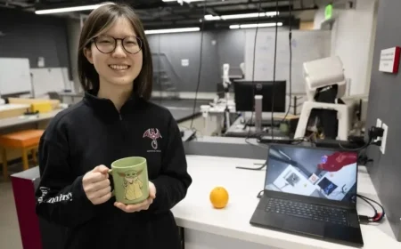 AI Kitchen Tracker Empowers Older Adults: SURF Student Innovation