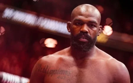 UFC’s Jones Needs Hip Replacement, Aims to Fight at White House