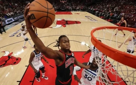 Timberwolves Acquire Ayo Dosunmu; Bulls Gain Rob Dillingham, Others: Sources