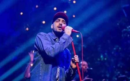 Zayn Embarks on First Solo Arena Tour in Detroit