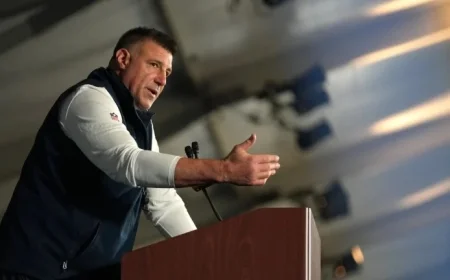 Mike Vrabel Named Coach of the Year