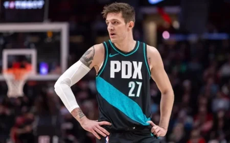 Blazers Eye Phones Nervously Amid 6th Straight Loss and Approaching Trade Deadline