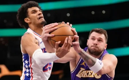 Luka Doncic Exits Lakers-76ers Game Due to Left Leg Soreness