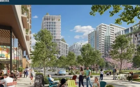 Lloyd Center Celebrates Final Christmas Event