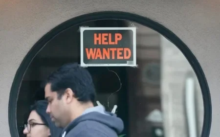 US Job Openings Hit 5-Year Low, Indicating Sluggish Labor Market