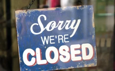 National Restaurant Chain to Close Hundreds of Illinois Locations