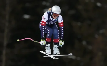 Lindsey Vonn Battles Torn ACL to Conquer Olympic Downhill Training Run