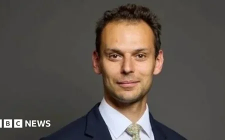 Cabinet Minister Hired PR Firm to Probe Journalists’ Sources