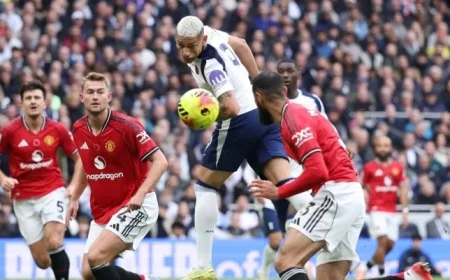 Premier League Preview: Manchester United Clash with Tottenham Hotspur