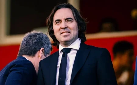 El Rayo Silent, Fans Mobilize in Response