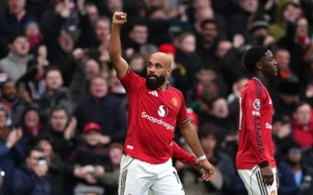 Bryan Mbeumo Scores from Clever Corner Combination