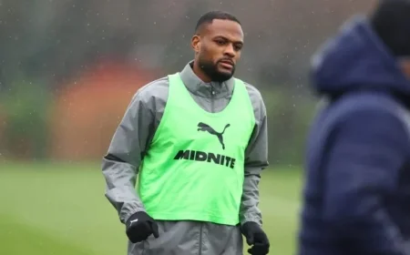 Larin Set for Debut Appearance