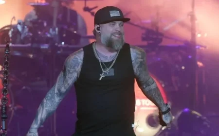 Brantley Gilbert Defends Participating in TPUSA’s Alternative Halftime Event