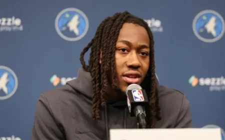 7 NBA Teams Improved at Trade Deadline, 3 Declined