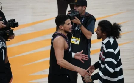 Devin Booker Questionable for Suns vs. 76ers; Grayson Allen Out with Knee Injury