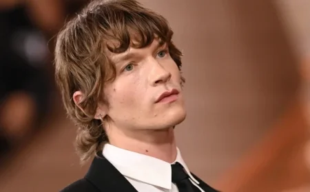 Connor Storrie Ignites Saturday Night Live with Hosting Debut