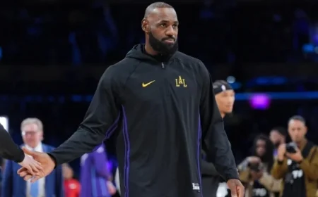 LeBron James Misses Spurs Game, Becomes Ineligible for NBA Awards