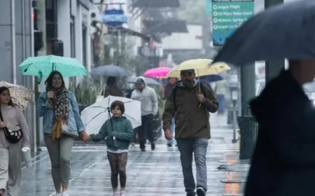 Cool, Rainy Weather Set to Replace L.A.’s Warm Spell, Forecasters Predict