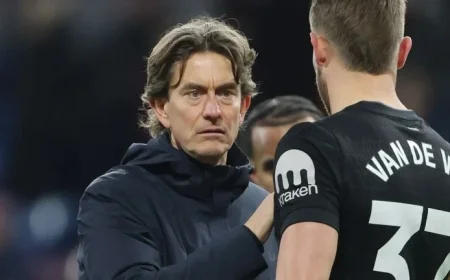 Tottenham Fires Trainer Frank; Assistant Heitinga’s Future Uncertain