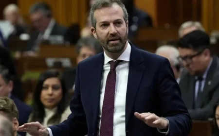 Procurement Minister: Canada Post Loans Not a Sustainable Solution