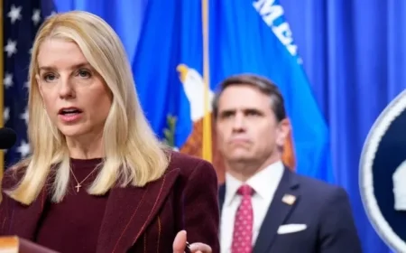 Congress to Question Bondi on Blanche’s Private Meeting with Maxwell